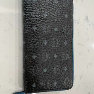 Authentic MCM  Large zip wallet Black